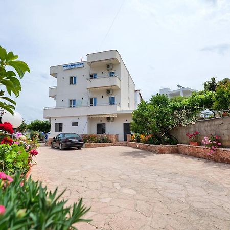 Guest House Gerard Ksamil Exterior foto